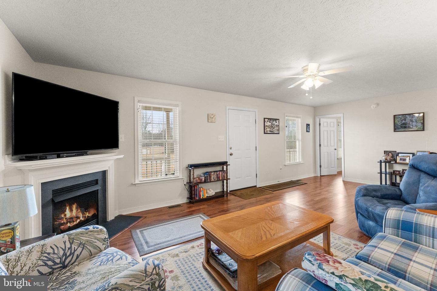 388 BERRY RIDGE RD, TAPPAHANNOCK, Virginia 22560, 3 Bedrooms Bedrooms, 5 Rooms Rooms,2 BathroomsBathrooms,Residential,For sale,388 BERRY RIDGE RD,VAES2002114 MLS # VAES2002114