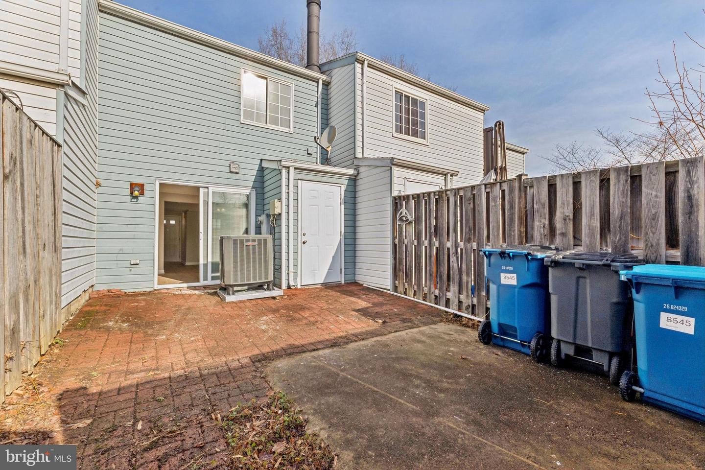 8545 BLUE ROCK LN, LORTON, Virginia 22079, 2 Bedrooms Bedrooms, ,1 BathroomBathrooms,Residential,For sale,8545 BLUE ROCK LN,VAFX2292762 MLS # VAFX2292762