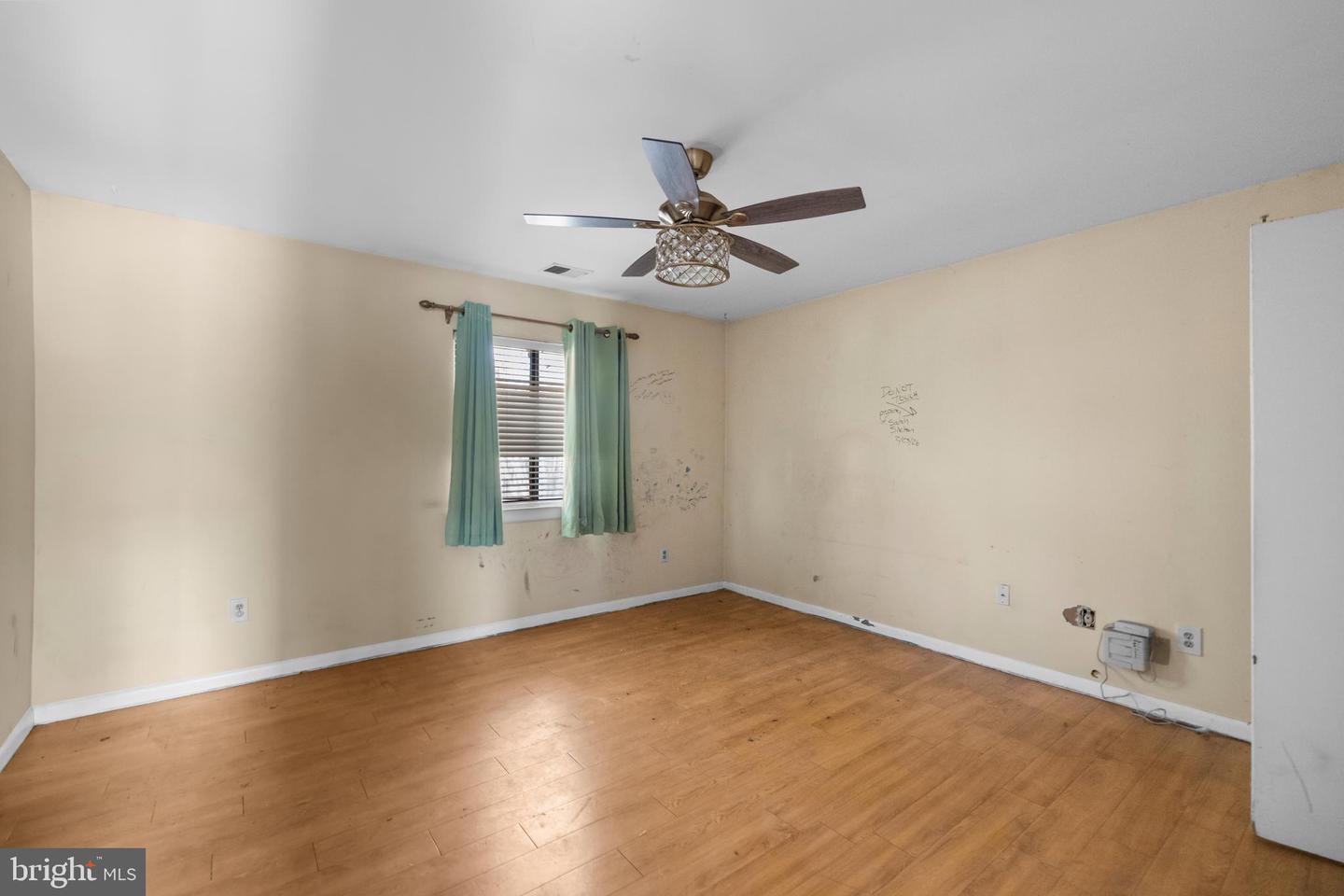 11308 GEDDYS CT, RESTON, Virginia 20191, 3 Bedrooms Bedrooms, ,1 BathroomBathrooms,Residential,For sale,11308 GEDDYS CT,VAFX2292854 MLS # VAFX2292854 11308 GEDDYS CT, RESTON, Virginia 20191, 3 Bedrooms Bedrooms, ,1 BathroomBathrooms,Residential,For sale,11308 GEDDYS CT,VAFX2292854 MLS # VAFX2292854