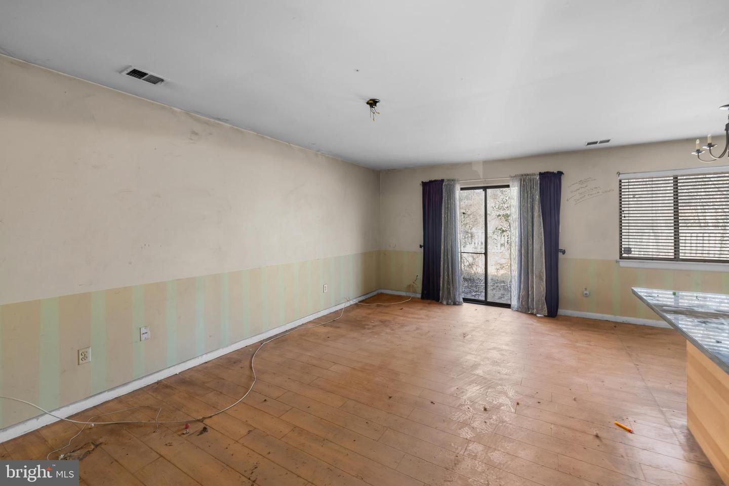 11308 GEDDYS CT, RESTON, Virginia 20191, 3 Bedrooms Bedrooms, ,1 BathroomBathrooms,Residential,For sale,11308 GEDDYS CT,VAFX2292854 MLS # VAFX2292854 11308 GEDDYS CT, RESTON, Virginia 20191, 3 Bedrooms Bedrooms, ,1 BathroomBathrooms,Residential,For sale,11308 GEDDYS CT,VAFX2292854 MLS # VAFX2292854