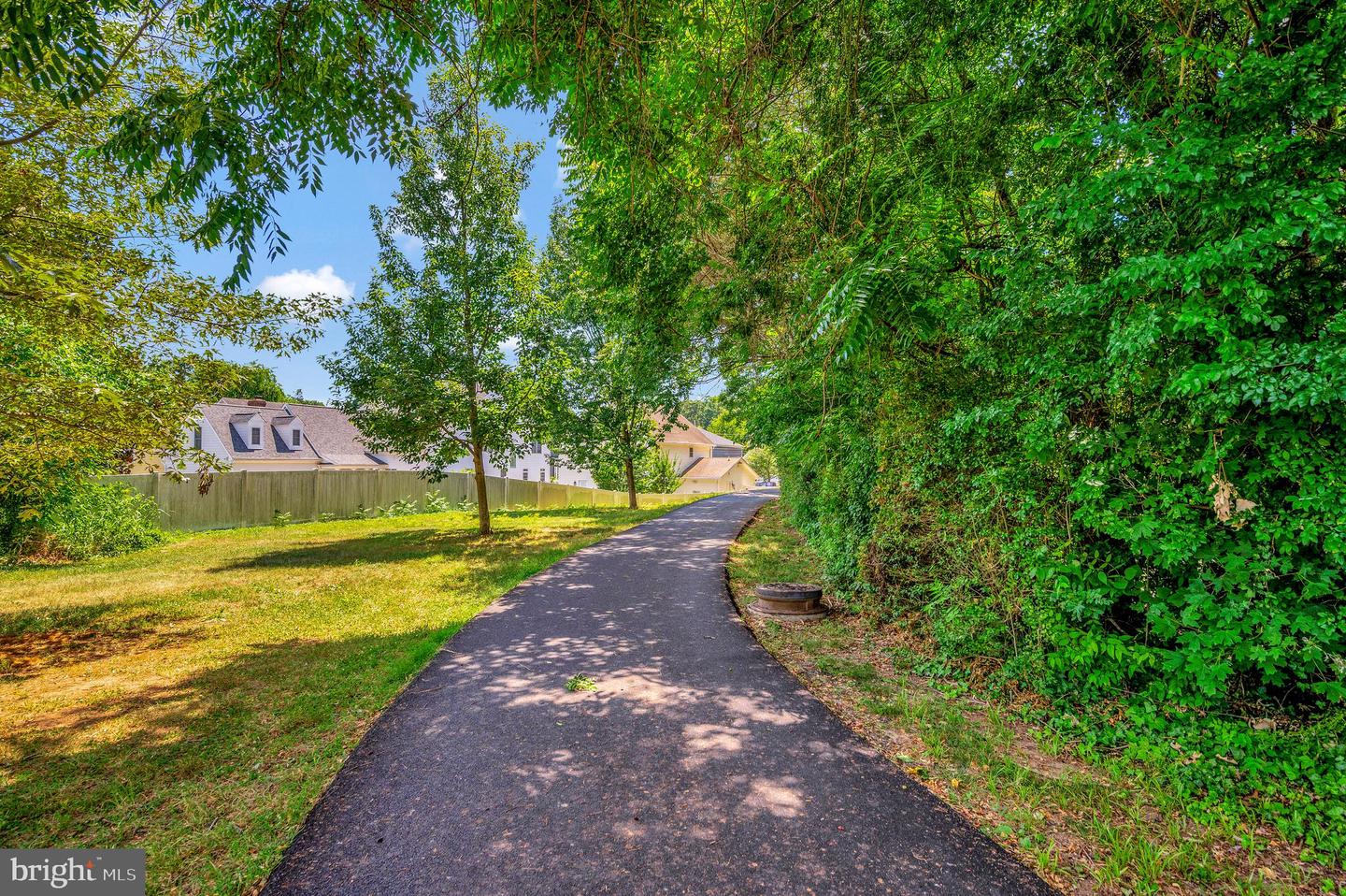 1102 DAMERON CT, FREDERICKSBURG, Virginia 22401, 4 Bedrooms Bedrooms, ,3 BathroomsBathrooms,Residential,For sale,1102 DAMERON CT,VAFB2009724 MLS # VAFB2009724