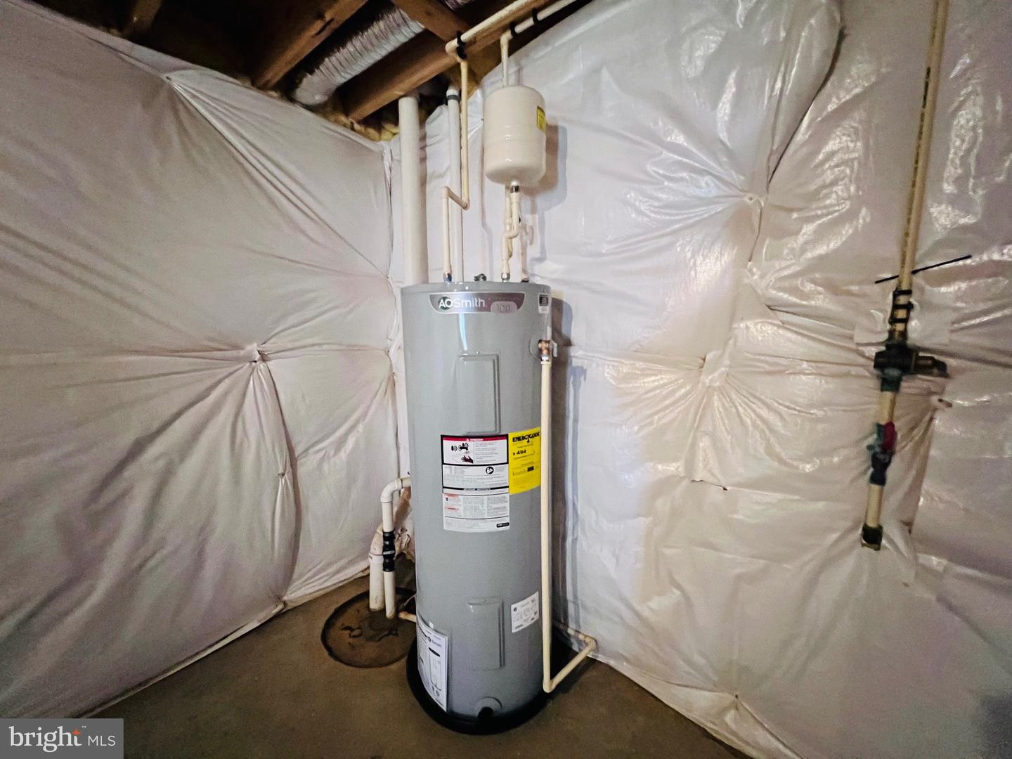 6193 WHEELER DR, KING GEORGE, Virginia 22485, 4 Bedrooms Bedrooms, ,2 BathroomsBathrooms,Residential,For sale,6193 WHEELER DR,VAKG2007680 MLS # VAKG2007680