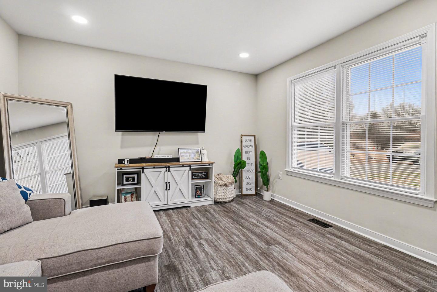 2225 PARTLOW RD, BEAVERDAM, Virginia 23015, 3 Bedrooms Bedrooms, 5 Rooms Rooms,2 BathroomsBathrooms,Residential,For sale,2225 PARTLOW RD,VASP2039606 MLS # VASP2039606