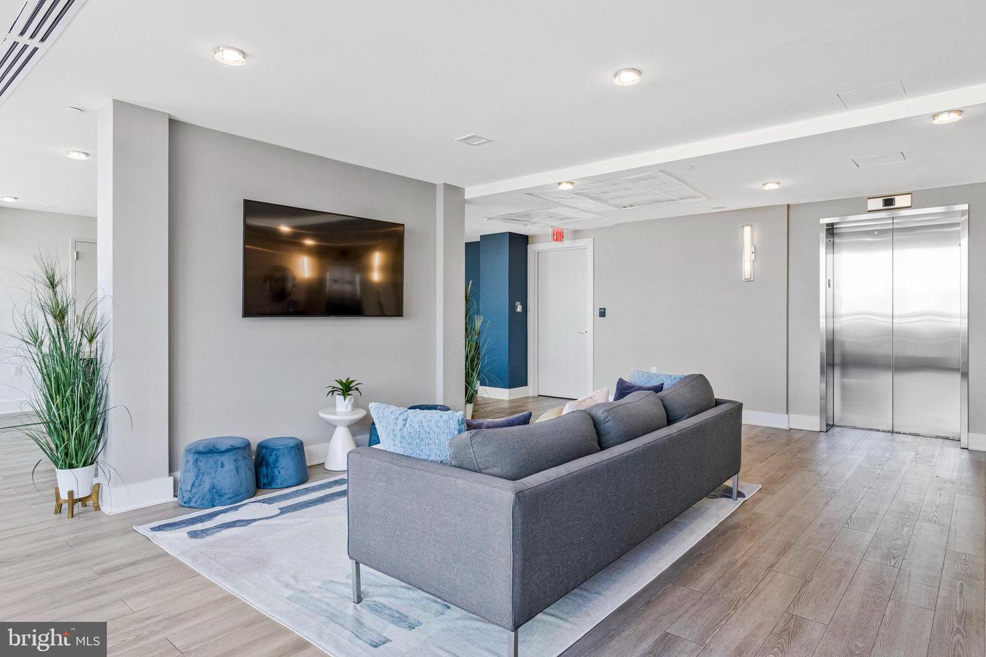 88 V ST SW #505, WASHINGTON, District Of Columbia 20024, 1 Bedroom Bedrooms, ,1 BathroomBathrooms,Residential,For sale,88 V ST SW #505,DCDC2221188 MLS # DCDC2221188