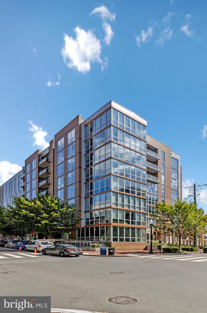 88 V ST SW #505, WASHINGTON, District Of Columbia 20024, 1 Bedroom Bedrooms, ,1 BathroomBathrooms,Residential,For sale,88 V ST SW #505,DCDC2221188 MLS # DCDC2221188