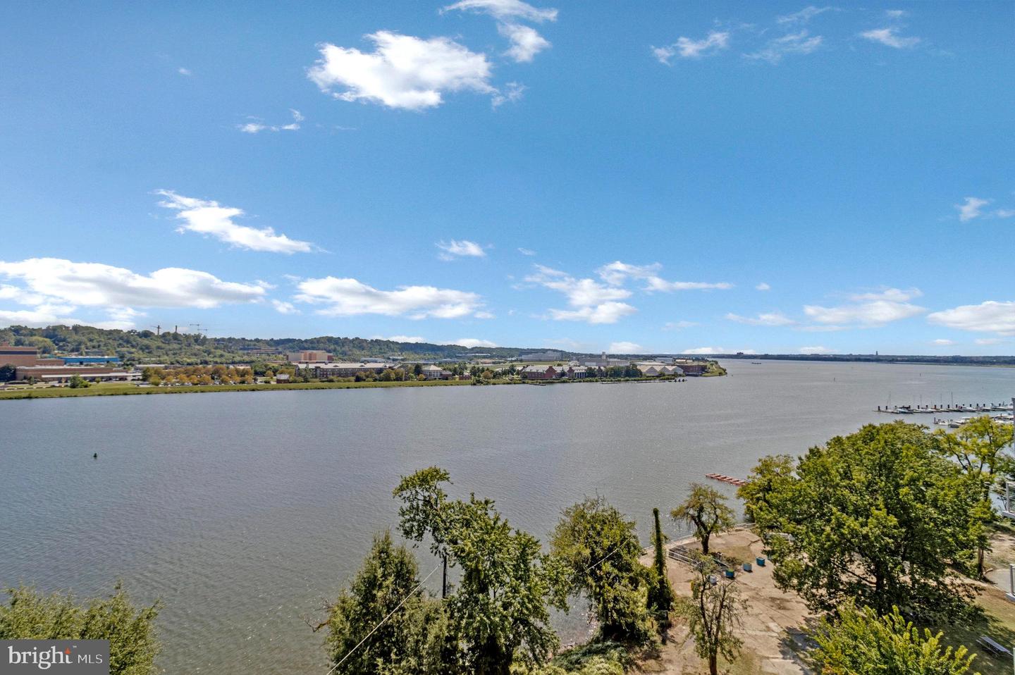 88 V ST SW #505, WASHINGTON, District Of Columbia 20024, 1 Bedroom Bedrooms, ,1 BathroomBathrooms,Residential,For sale,88 V ST SW #505,DCDC2221188 MLS # DCDC2221188