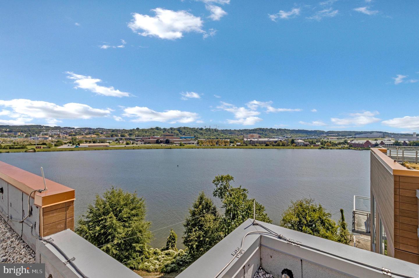 88 V ST SW #505, WASHINGTON, District Of Columbia 20024, 1 Bedroom Bedrooms, ,1 BathroomBathrooms,Residential,For sale,88 V ST SW #505,DCDC2221188 MLS # DCDC2221188