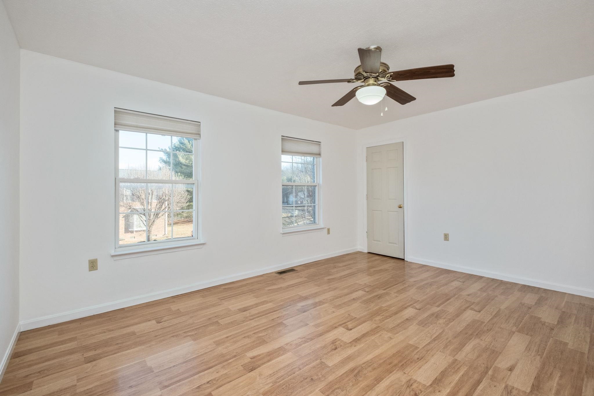 2386 BRECKENRIDGE CT, HARRISONBURG, Virginia 22801, 3 Bedrooms Bedrooms, ,1 BathroomBathrooms,Residential,2386 BRECKENRIDGE CT,672304 MLS # 672304