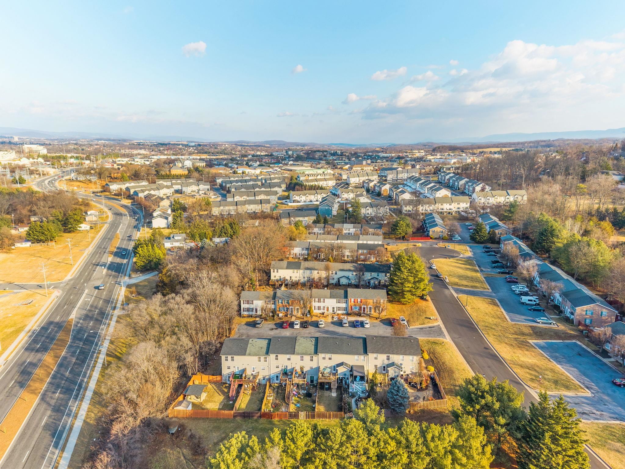 2386 BRECKENRIDGE CT, HARRISONBURG, Virginia 22801, 3 Bedrooms Bedrooms, ,1 BathroomBathrooms,Residential,2386 BRECKENRIDGE CT,672304 MLS # 672304