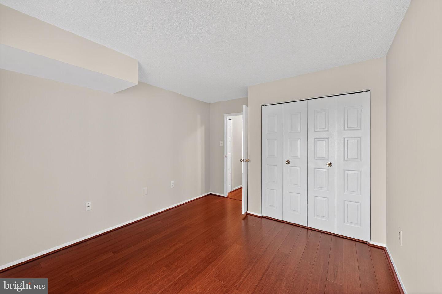 4500 S FOUR MILE RUN DR #314, ARLINGTON, Virginia 22204, 2 Bedrooms Bedrooms, 4 Rooms Rooms,2 BathroomsBathrooms,Residential,For sale,4500 S FOUR MILE RUN DR #314,VAAR2066028 MLS # VAAR2066028 4500 S FOUR MILE RUN DR #314, ARLINGTON, Virginia 22204, 2 Bedrooms Bedrooms, 4 Rooms Rooms,2 BathroomsBathrooms,Residential,For sale,4500 S FOUR MILE RUN DR #314,VAAR2066028 MLS # VAAR2066028