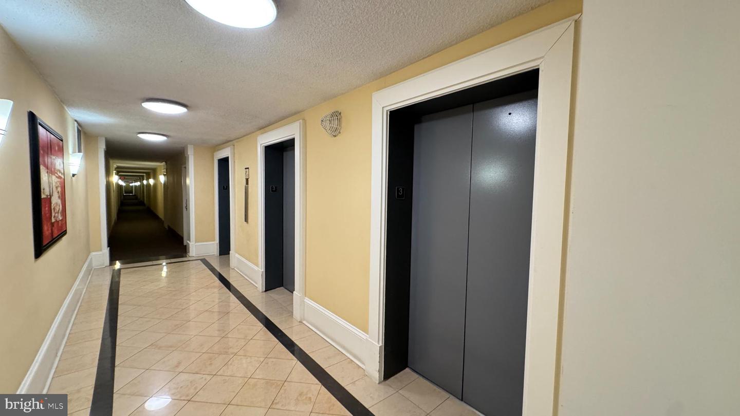 4500 S FOUR MILE RUN DR #314, ARLINGTON, Virginia 22204, 2 Bedrooms Bedrooms, 4 Rooms Rooms,2 BathroomsBathrooms,Residential,For sale,4500 S FOUR MILE RUN DR #314,VAAR2066028 MLS # VAAR2066028 4500 S FOUR MILE RUN DR #314, ARLINGTON, Virginia 22204, 2 Bedrooms Bedrooms, 4 Rooms Rooms,2 BathroomsBathrooms,Residential,For sale,4500 S FOUR MILE RUN DR #314,VAAR2066028 MLS # VAAR2066028