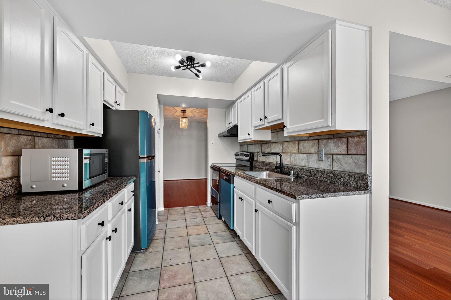 4500 S FOUR MILE RUN DR #314, ARLINGTON, Virginia 22204, 2 Bedrooms Bedrooms, 4 Rooms Rooms,2 BathroomsBathrooms,Residential,For sale,4500 S FOUR MILE RUN DR #314,VAAR2066028 MLS # VAAR2066028 4500 S FOUR MILE RUN DR #314, ARLINGTON, Virginia 22204, 2 Bedrooms Bedrooms, 4 Rooms Rooms,2 BathroomsBathrooms,Residential,For sale,4500 S FOUR MILE RUN DR #314,VAAR2066028 MLS # VAAR2066028