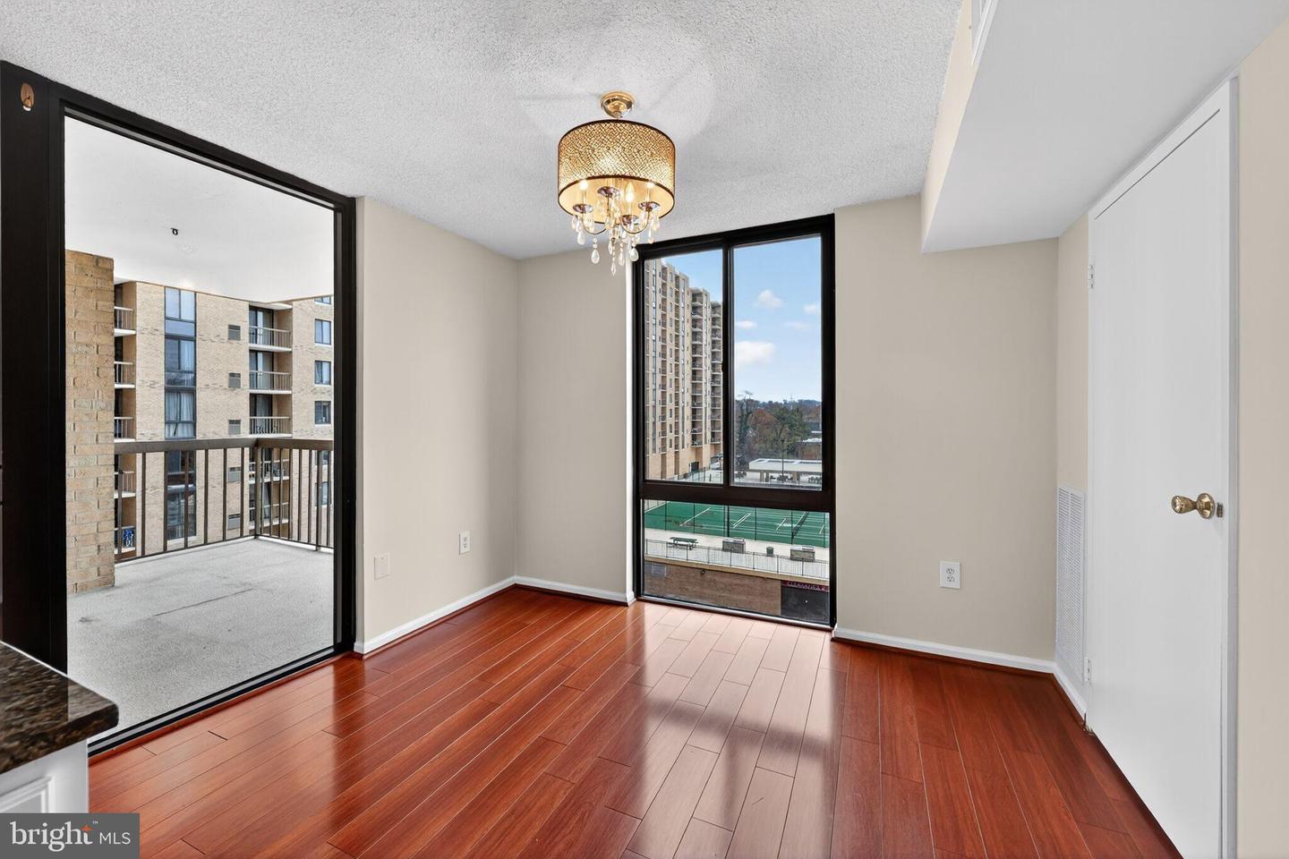 4500 S FOUR MILE RUN DR #314, ARLINGTON, Virginia 22204, 2 Bedrooms Bedrooms, 4 Rooms Rooms,2 BathroomsBathrooms,Residential,For sale,4500 S FOUR MILE RUN DR #314,VAAR2066028 MLS # VAAR2066028 4500 S FOUR MILE RUN DR #314, ARLINGTON, Virginia 22204, 2 Bedrooms Bedrooms, 4 Rooms Rooms,2 BathroomsBathrooms,Residential,For sale,4500 S FOUR MILE RUN DR #314,VAAR2066028 MLS # VAAR2066028