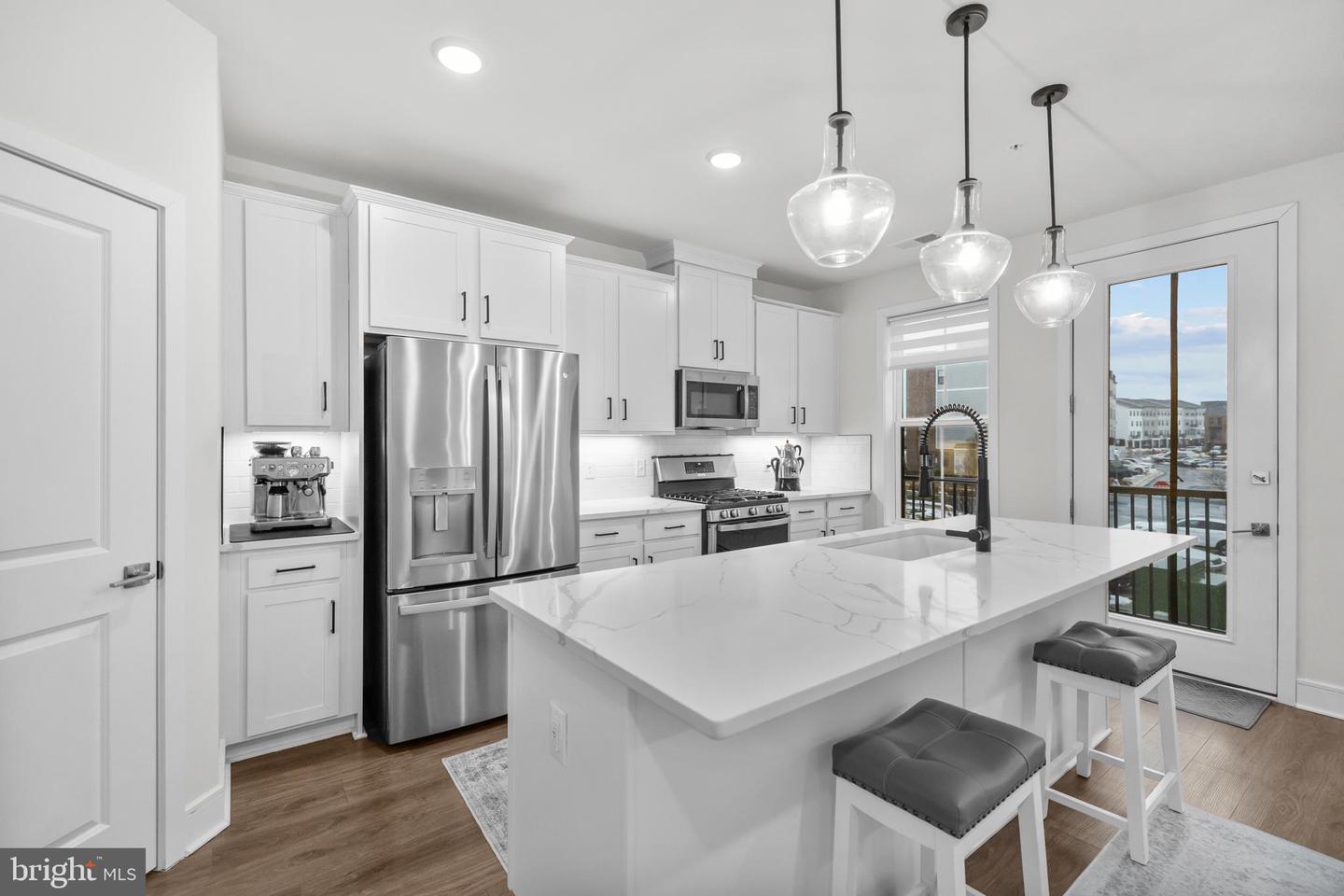 43255 FARRINGDON SQ, ASHBURN, Virginia 20148, 3 Bedrooms Bedrooms, ,2 BathroomsBathrooms,Residential,For sale,43255 FARRINGDON SQ,VALO2112390 MLS # VALO2112390