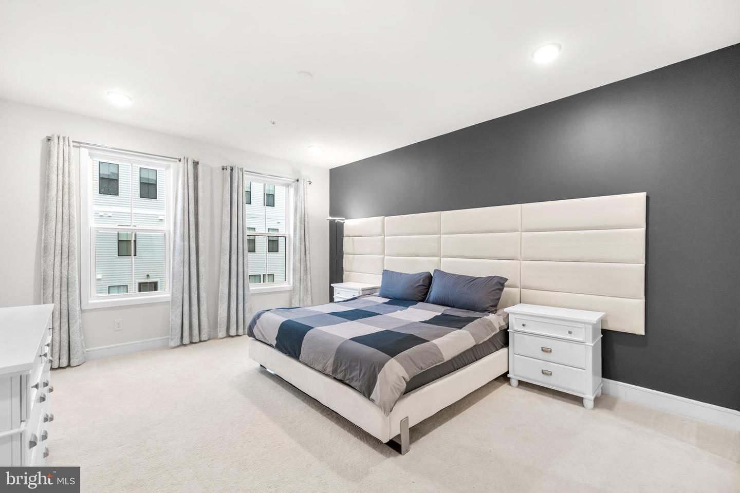 43255 FARRINGDON SQ, ASHBURN, Virginia 20148, 3 Bedrooms Bedrooms, ,2 BathroomsBathrooms,Residential,For sale,43255 FARRINGDON SQ,VALO2112390 MLS # VALO2112390