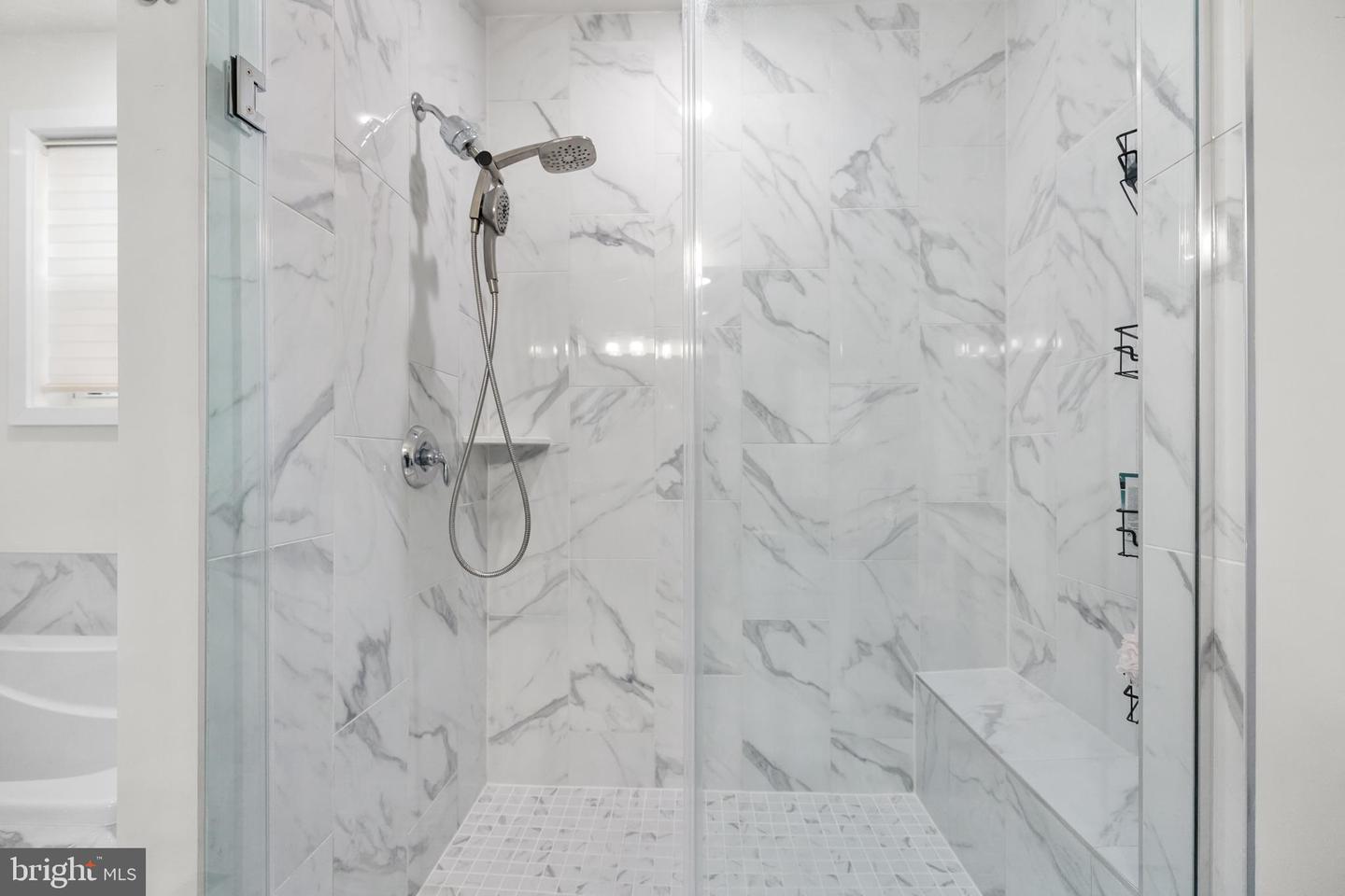 43255 FARRINGDON SQ, ASHBURN, Virginia 20148, 3 Bedrooms Bedrooms, ,2 BathroomsBathrooms,Residential,For sale,43255 FARRINGDON SQ,VALO2112390 MLS # VALO2112390