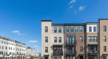 43255 FARRINGDON SQ, ASHBURN, Virginia 20148, 3 Bedrooms Bedrooms, ,2 BathroomsBathrooms,Residential,For sale,43255 FARRINGDON SQ,VALO2112390 MLS # VALO2112390