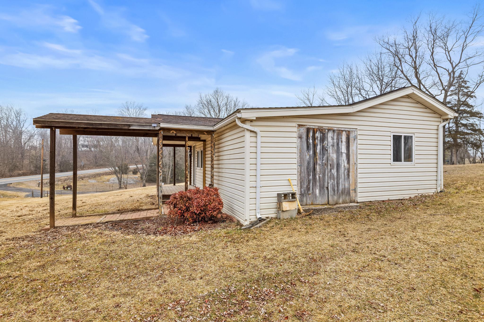 3360 SENEDO RD, QUICKSBURG, Virginia 22847, 4 Bedrooms Bedrooms, ,3 BathroomsBathrooms,Residential,3360 SENEDO RD,673761 MLS # 673761 3360 SENEDO RD, QUICKSBURG, Virginia 22847, 4 Bedrooms Bedrooms, ,3 BathroomsBathrooms,Residential,3360 SENEDO RD,673761 MLS # 673761