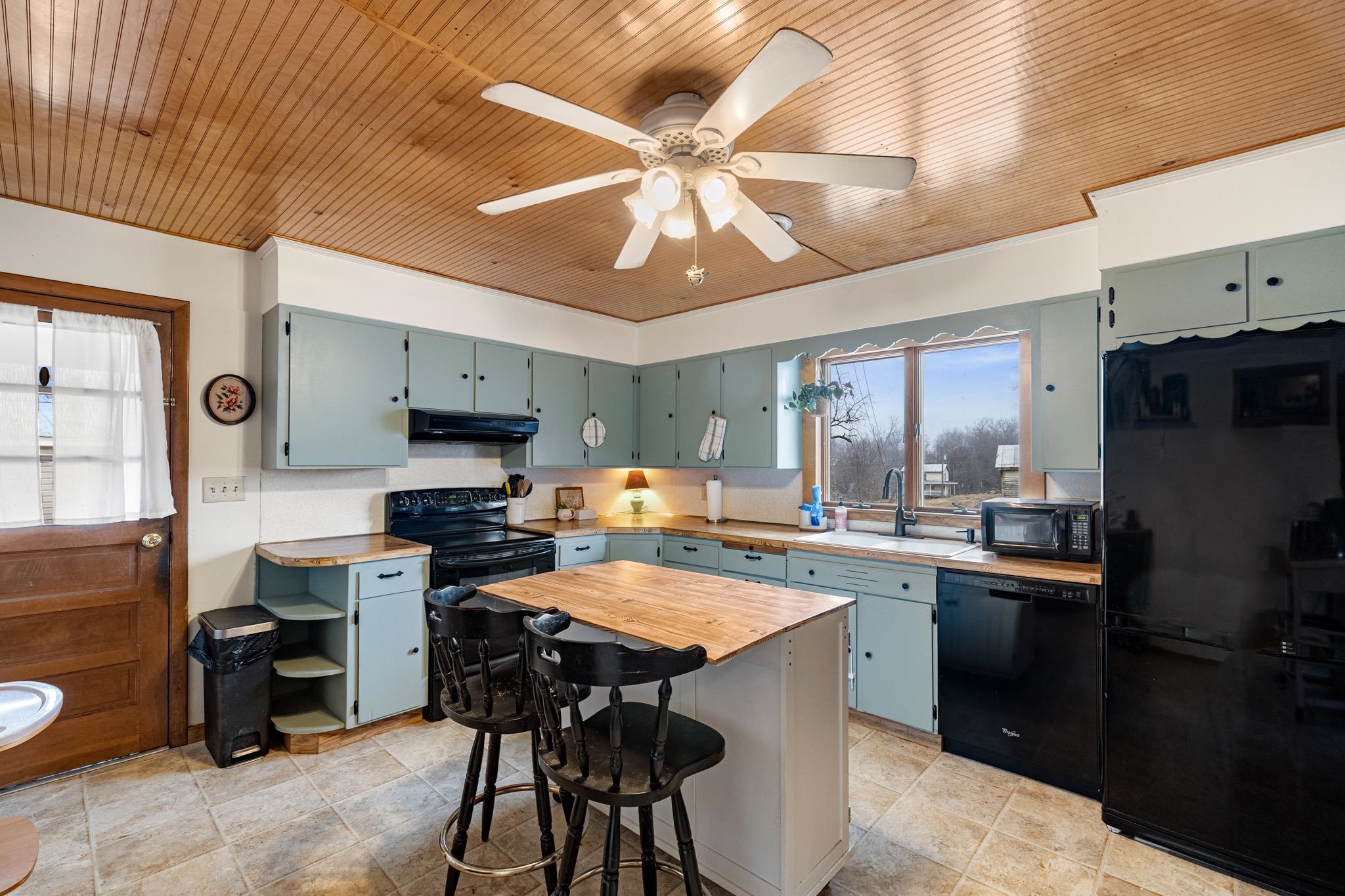 3360 SENEDO RD, QUICKSBURG, Virginia 22847, 4 Bedrooms Bedrooms, ,3 BathroomsBathrooms,Residential,3360 SENEDO RD,673761 MLS # 673761 3360 SENEDO RD, QUICKSBURG, Virginia 22847, 4 Bedrooms Bedrooms, ,3 BathroomsBathrooms,Residential,3360 SENEDO RD,673761 MLS # 673761