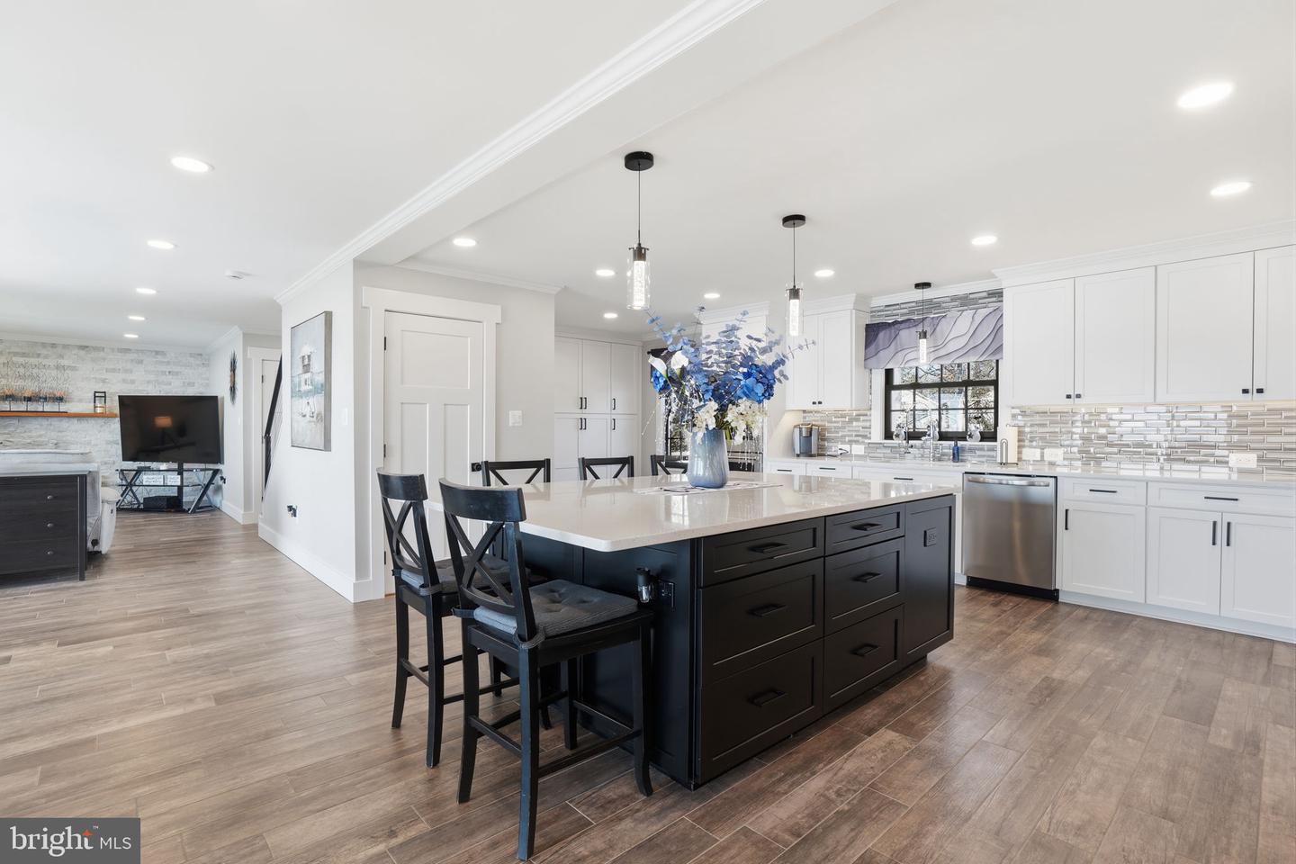 6057 RIVER DR, LORTON, Virginia 22079, 4 Bedrooms Bedrooms, 16 Rooms Rooms,5 BathroomsBathrooms,Residential,For sale,6057 RIVER DR,VAFX2287758 MLS # VAFX2287758 6057 RIVER DR, LORTON, Virginia 22079, 4 Bedrooms Bedrooms, 16 Rooms Rooms,5 BathroomsBathrooms,Residential,For sale,6057 RIVER DR,VAFX2287758 MLS # VAFX2287758