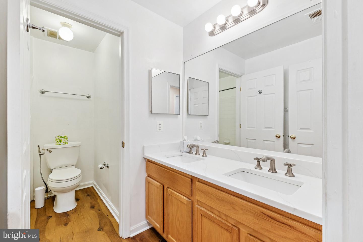 11328 WESTBROOK MILL LN #304, FAIRFAX, Virginia 22030, 4 Bedrooms Bedrooms, ,2 BathroomsBathrooms,Residential,For sale,11328 WESTBROOK MILL LN #304,VAFX2289266 MLS # VAFX2289266