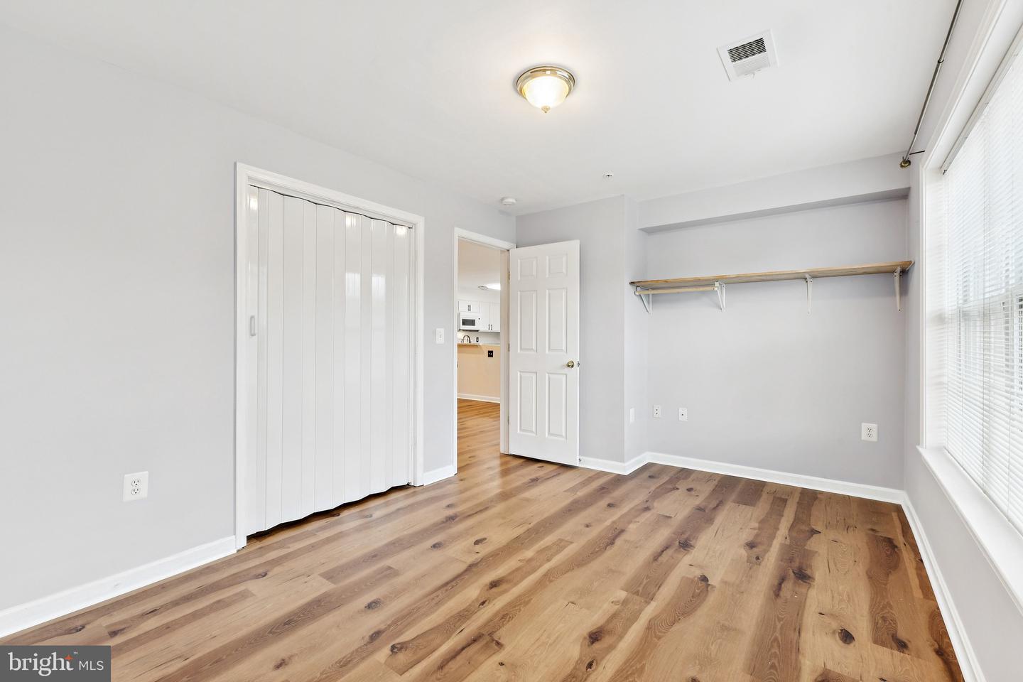 11328 WESTBROOK MILL LN #304, FAIRFAX, Virginia 22030, 4 Bedrooms Bedrooms, ,2 BathroomsBathrooms,Residential,For sale,11328 WESTBROOK MILL LN #304,VAFX2289266 MLS # VAFX2289266