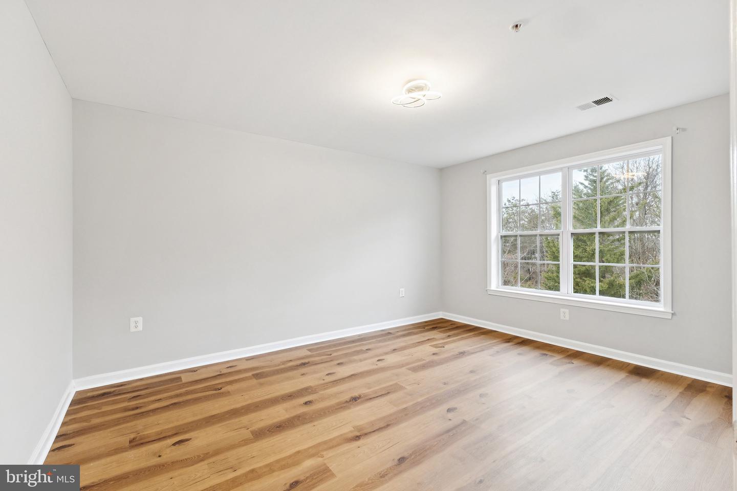 11328 WESTBROOK MILL LN #304, FAIRFAX, Virginia 22030, 4 Bedrooms Bedrooms, ,2 BathroomsBathrooms,Residential,For sale,11328 WESTBROOK MILL LN #304,VAFX2289266 MLS # VAFX2289266