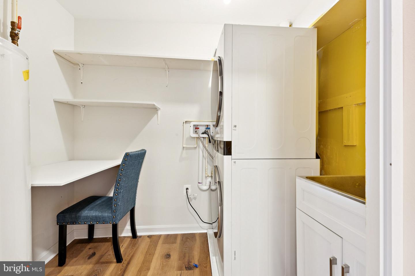 11328 WESTBROOK MILL LN #304, FAIRFAX, Virginia 22030, 4 Bedrooms Bedrooms, ,2 BathroomsBathrooms,Residential,For sale,11328 WESTBROOK MILL LN #304,VAFX2289266 MLS # VAFX2289266