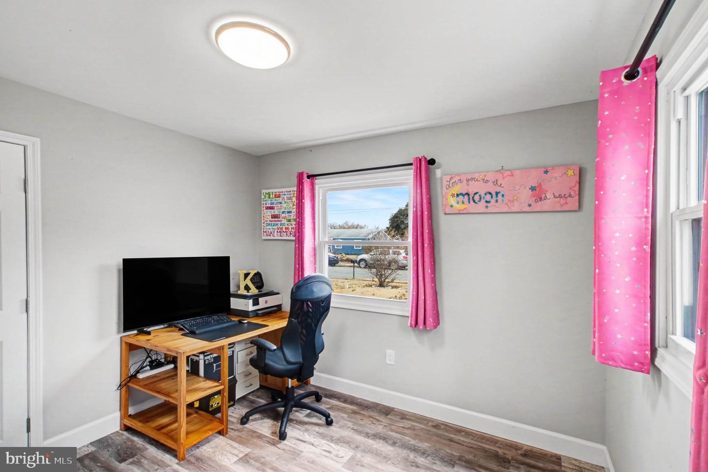 1229 E LONGVIEW DR, WOODBRIDGE, Virginia 22191, 3 Bedrooms Bedrooms, ,2 BathroomsBathrooms,Residential,For sale,1229 E LONGVIEW DR,VAPW2112068 MLS # VAPW2112068