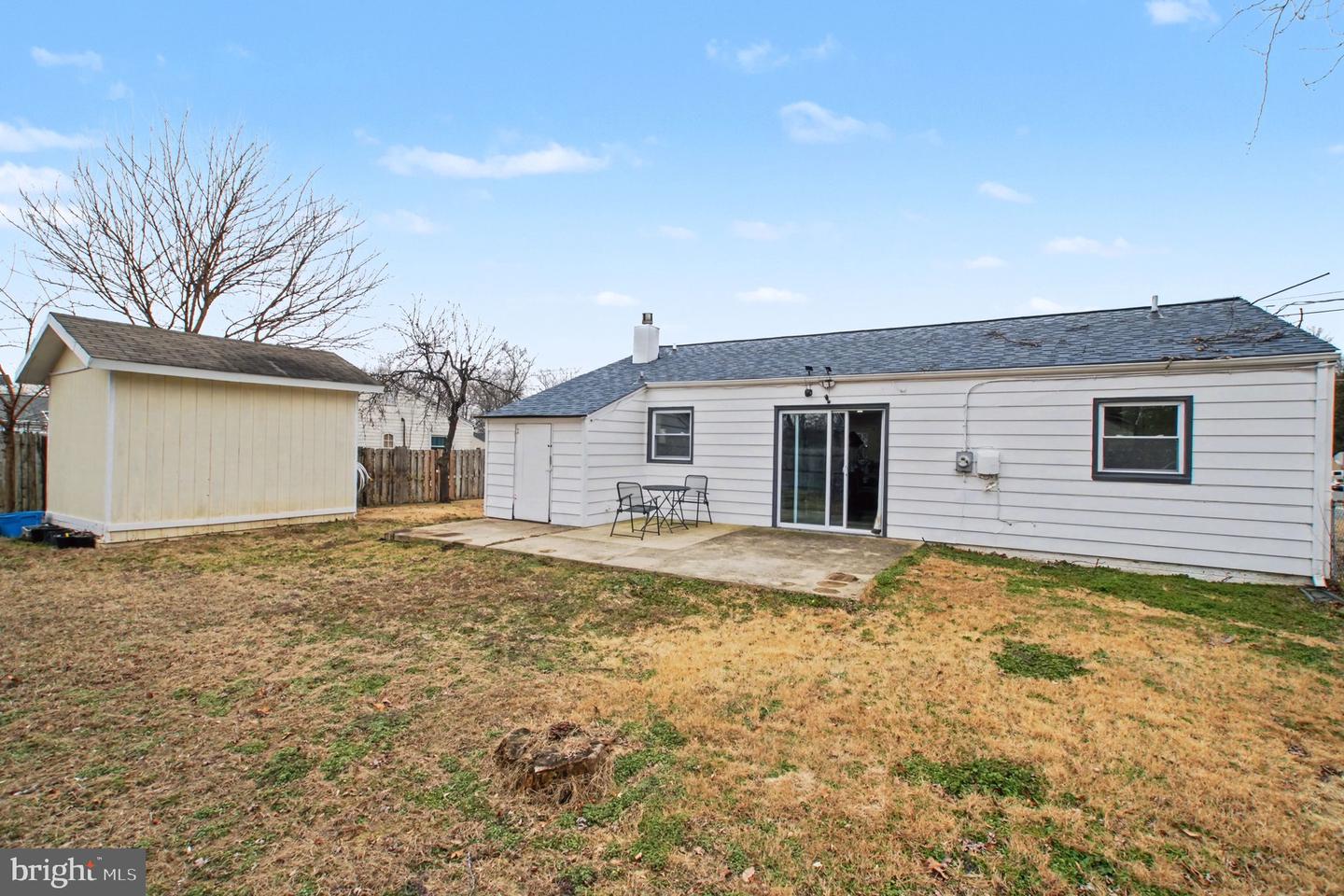 1229 E LONGVIEW DR, WOODBRIDGE, Virginia 22191, 3 Bedrooms Bedrooms, ,2 BathroomsBathrooms,Residential,For sale,1229 E LONGVIEW DR,VAPW2112068 MLS # VAPW2112068