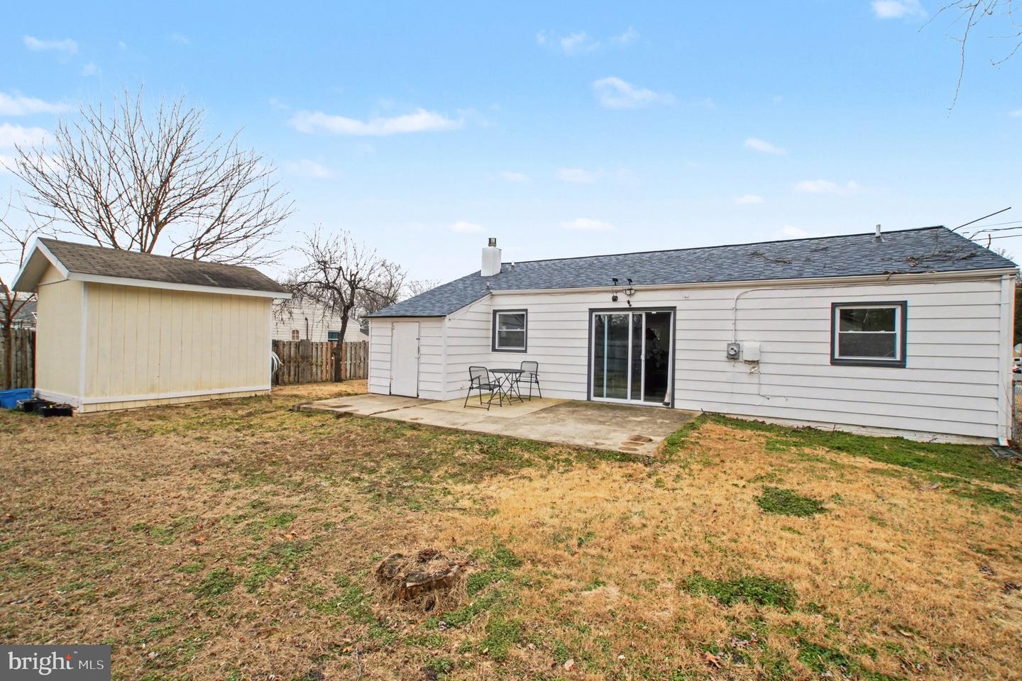 1229 E LONGVIEW DR, WOODBRIDGE, Virginia 22191, 3 Bedrooms Bedrooms, ,2 BathroomsBathrooms,Residential,For sale,1229 E LONGVIEW DR,VAPW2112068 MLS # VAPW2112068