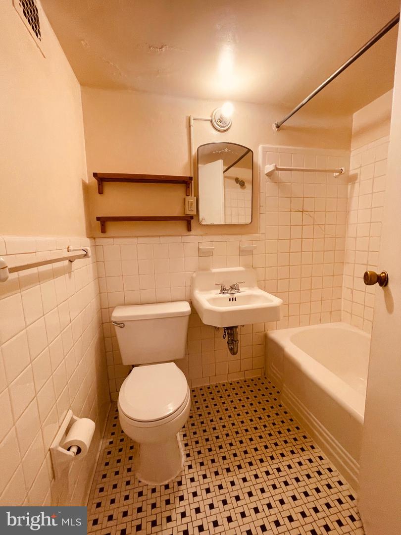 1801 CLYDESDALE PL NW #316, WASHINGTON, District Of Columbia 20009, ,1 BathroomBathrooms,Residential,For sale,1801 CLYDESDALE PL NW #316,DCDC2245438 MLS # DCDC2245438