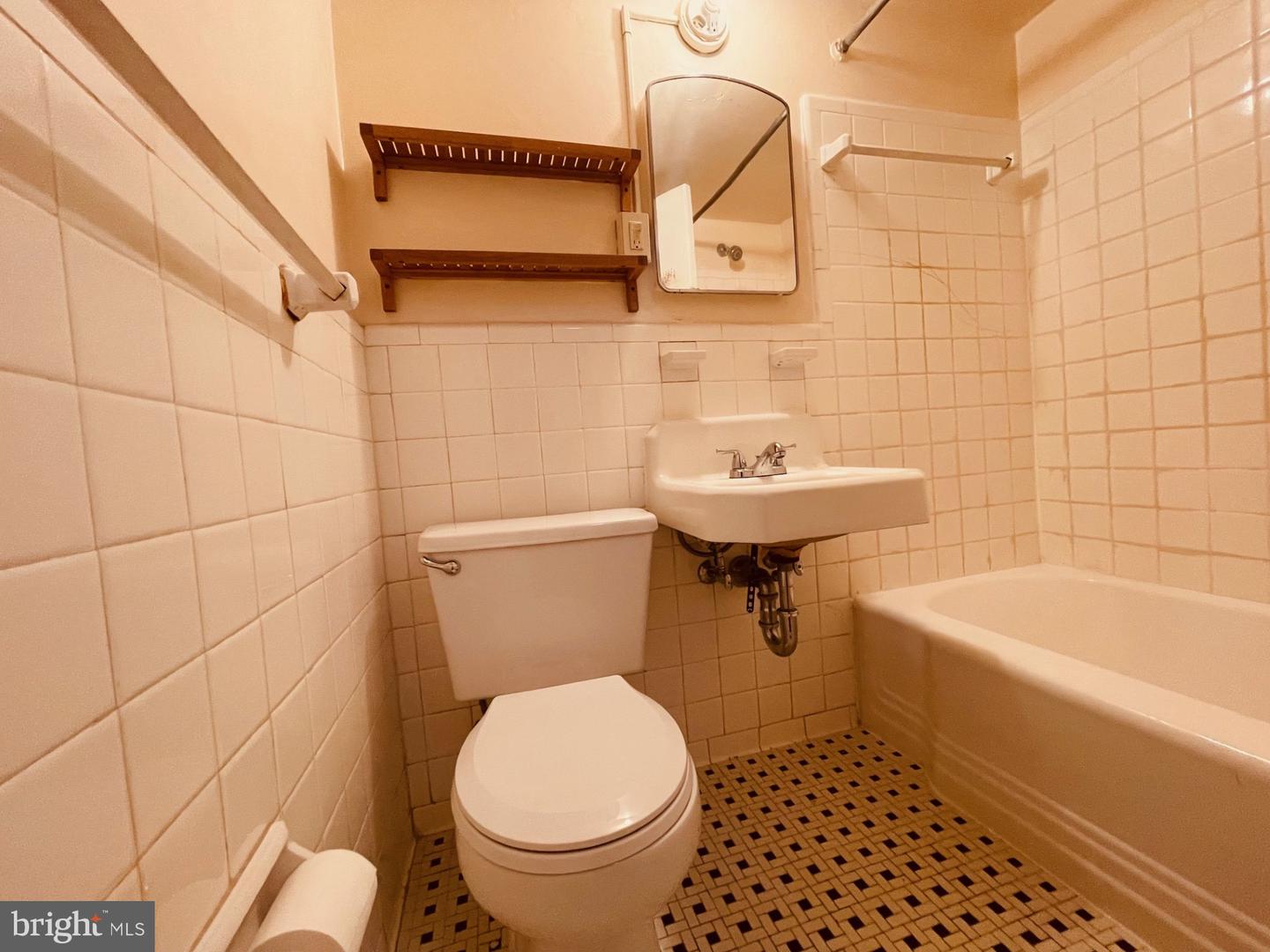 1801 CLYDESDALE PL NW #316, WASHINGTON, District Of Columbia 20009, ,1 BathroomBathrooms,Residential,For sale,1801 CLYDESDALE PL NW #316,DCDC2245438 MLS # DCDC2245438