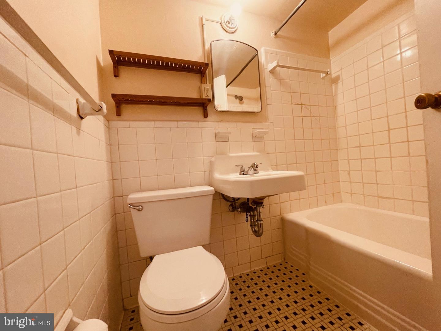 1801 CLYDESDALE PL NW #316, WASHINGTON, District Of Columbia 20009, ,1 BathroomBathrooms,Residential,For sale,1801 CLYDESDALE PL NW #316,DCDC2245438 MLS # DCDC2245438