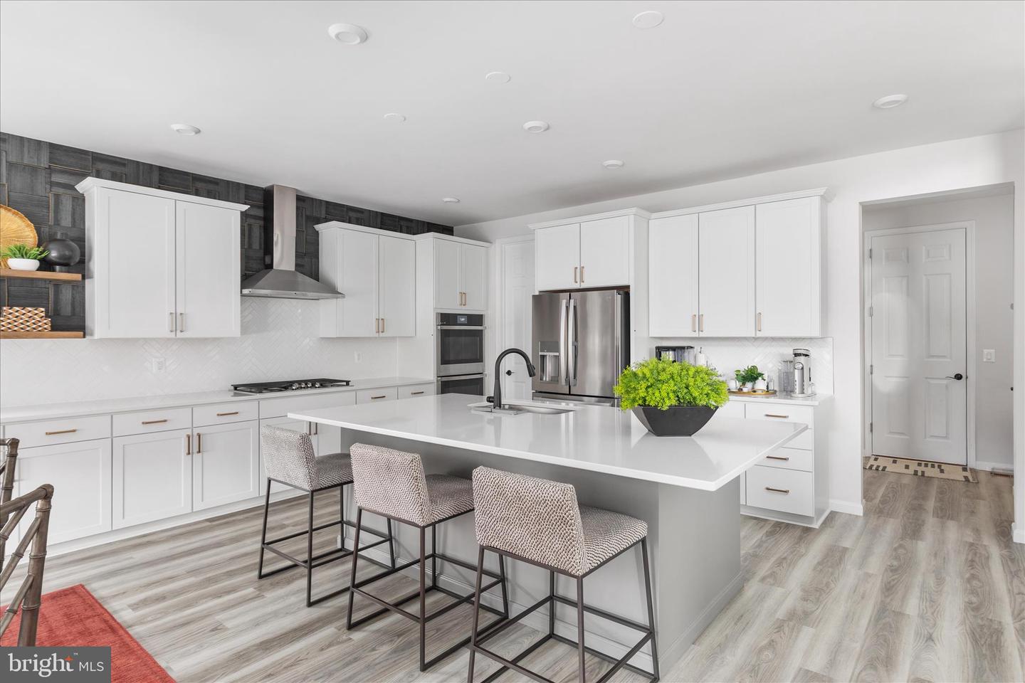 174 WILLIAMSON RD, WINCHESTER, Virginia 22602, 5 Bedrooms Bedrooms, ,3 BathroomsBathrooms,Residential,For sale,174 WILLIAMSON RD,VAFV2039490 MLS # VAFV2039490