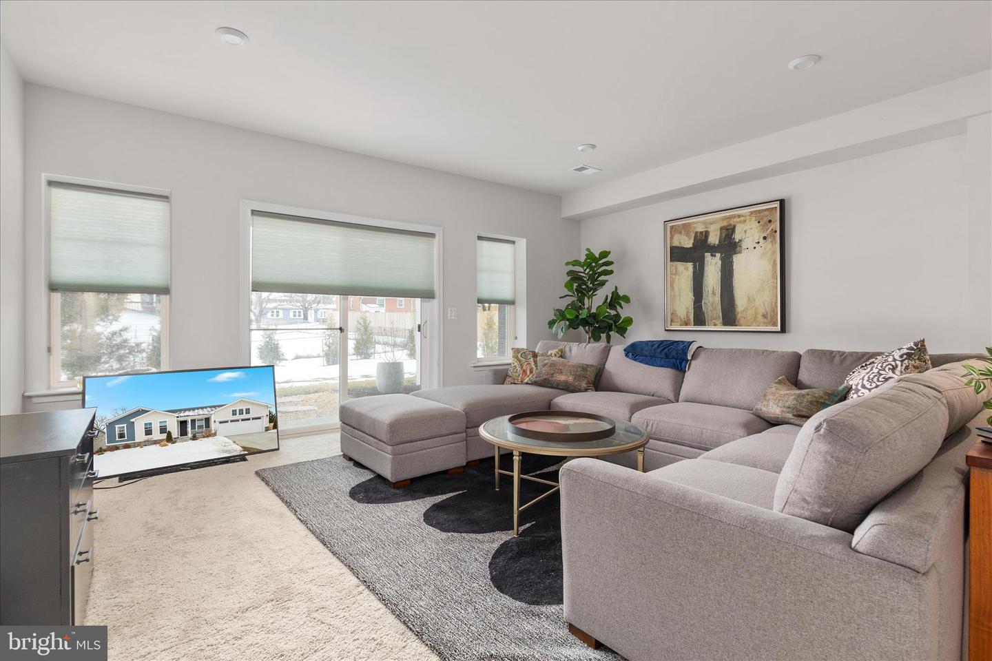 174 WILLIAMSON RD, WINCHESTER, Virginia 22602, 5 Bedrooms Bedrooms, ,3 BathroomsBathrooms,Residential,For sale,174 WILLIAMSON RD,VAFV2039490 MLS # VAFV2039490