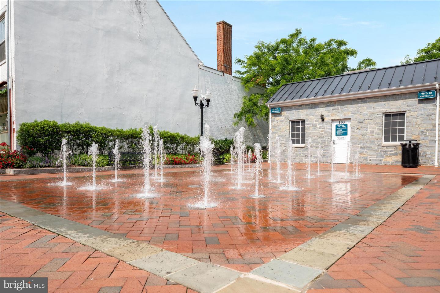 174 WILLIAMSON RD, WINCHESTER, Virginia 22602, 5 Bedrooms Bedrooms, ,3 BathroomsBathrooms,Residential,For sale,174 WILLIAMSON RD,VAFV2039490 MLS # VAFV2039490