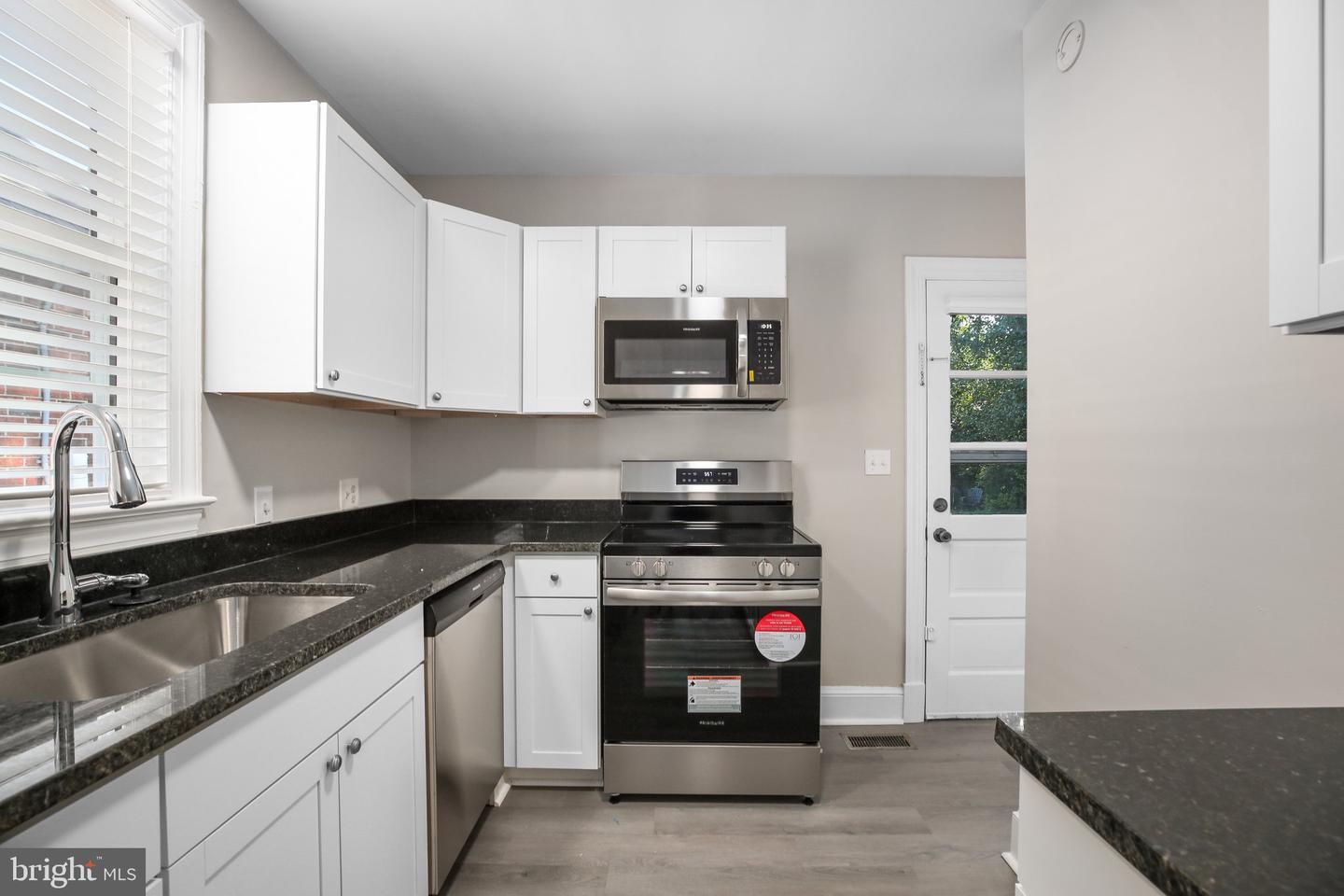 1213 STAFFORD AVE, FREDERICKSBURG, Virginia 22401, 3 Bedrooms Bedrooms, 11 Rooms Rooms,2 BathroomsBathrooms,Residential,For sale,1213 STAFFORD AVE,VAFB2009654 MLS # VAFB2009654