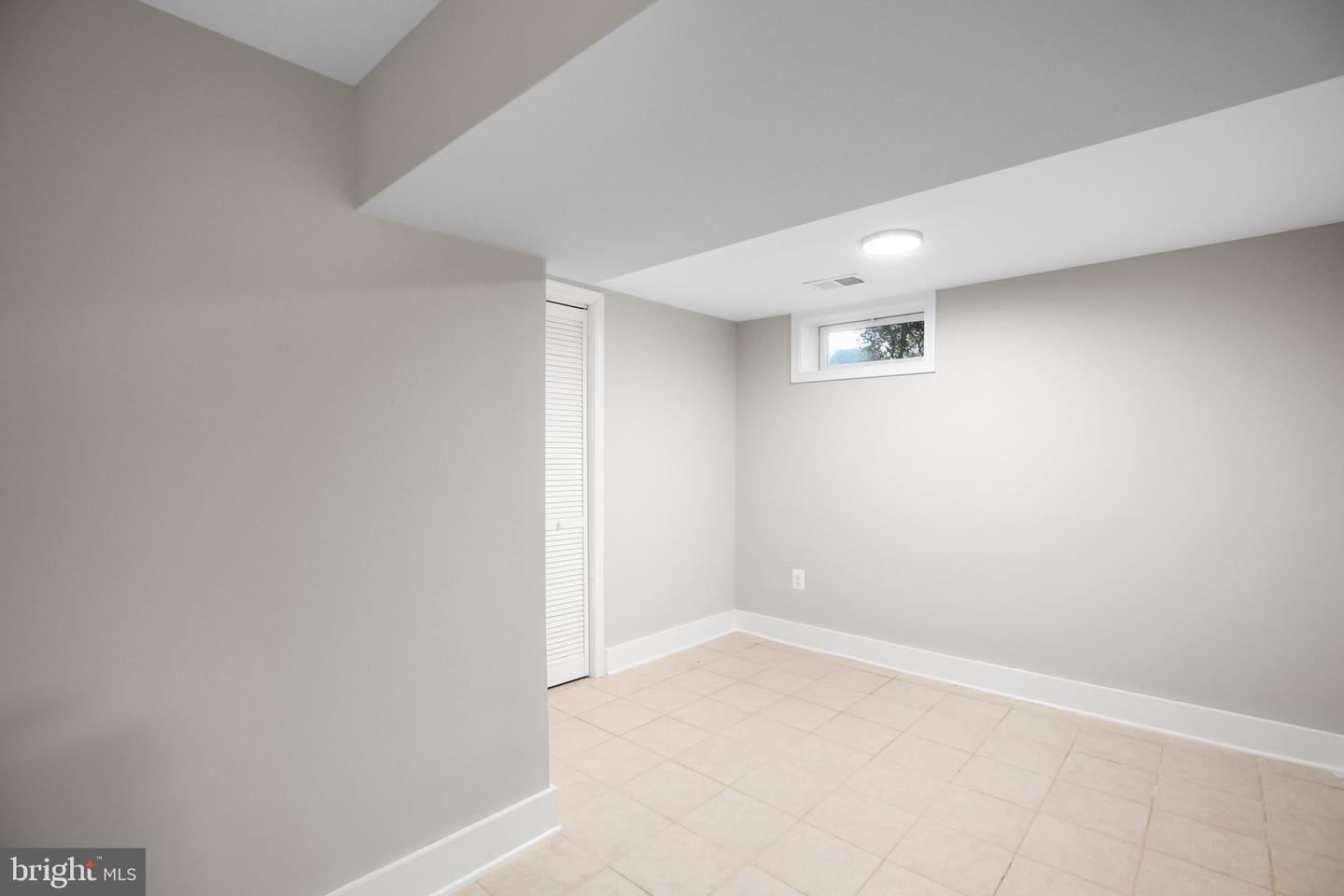 1213 STAFFORD AVE, FREDERICKSBURG, Virginia 22401, 3 Bedrooms Bedrooms, 11 Rooms Rooms,2 BathroomsBathrooms,Residential,For sale,1213 STAFFORD AVE,VAFB2009654 MLS # VAFB2009654