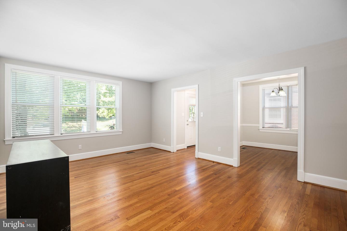 1213 STAFFORD AVE, FREDERICKSBURG, Virginia 22401, 3 Bedrooms Bedrooms, 11 Rooms Rooms,2 BathroomsBathrooms,Residential,For sale,1213 STAFFORD AVE,VAFB2009654 MLS # VAFB2009654