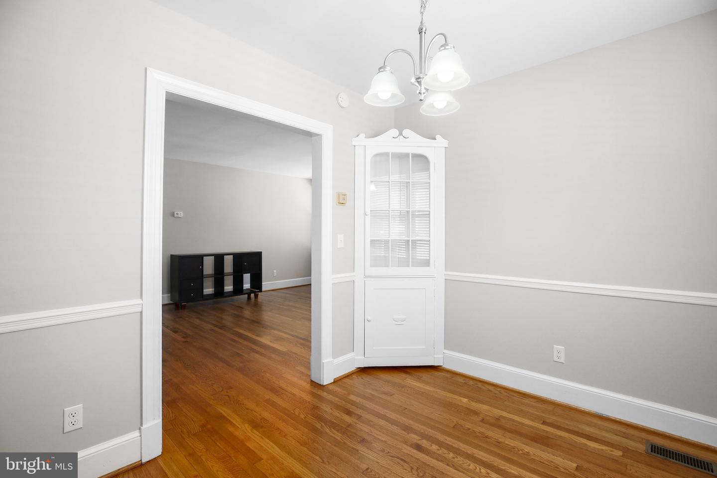 1213 STAFFORD AVE, FREDERICKSBURG, Virginia 22401, 3 Bedrooms Bedrooms, 11 Rooms Rooms,2 BathroomsBathrooms,Residential,For sale,1213 STAFFORD AVE,VAFB2009654 MLS # VAFB2009654