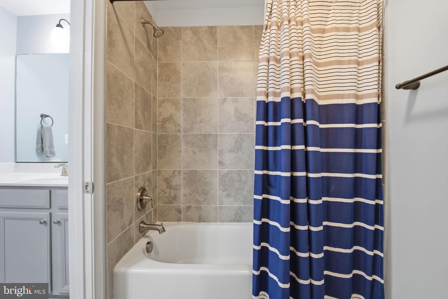 126 4TH STREET, COLONIAL BEACH, Virginia 22443, 4 Bedrooms Bedrooms, ,2 BathroomsBathrooms,Residential,For sale,126 4TH STREET,VAWE2010518 MLS # VAWE2010518