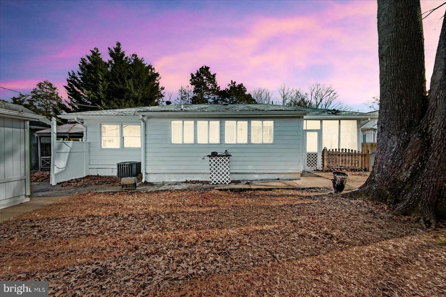 227 7TH ST, COLONIAL BEACH, Virginia 22443, 2 Bedrooms Bedrooms, ,1 BathroomBathrooms,Residential,For sale,227 7TH ST,VAWE2010522 MLS # VAWE2010522