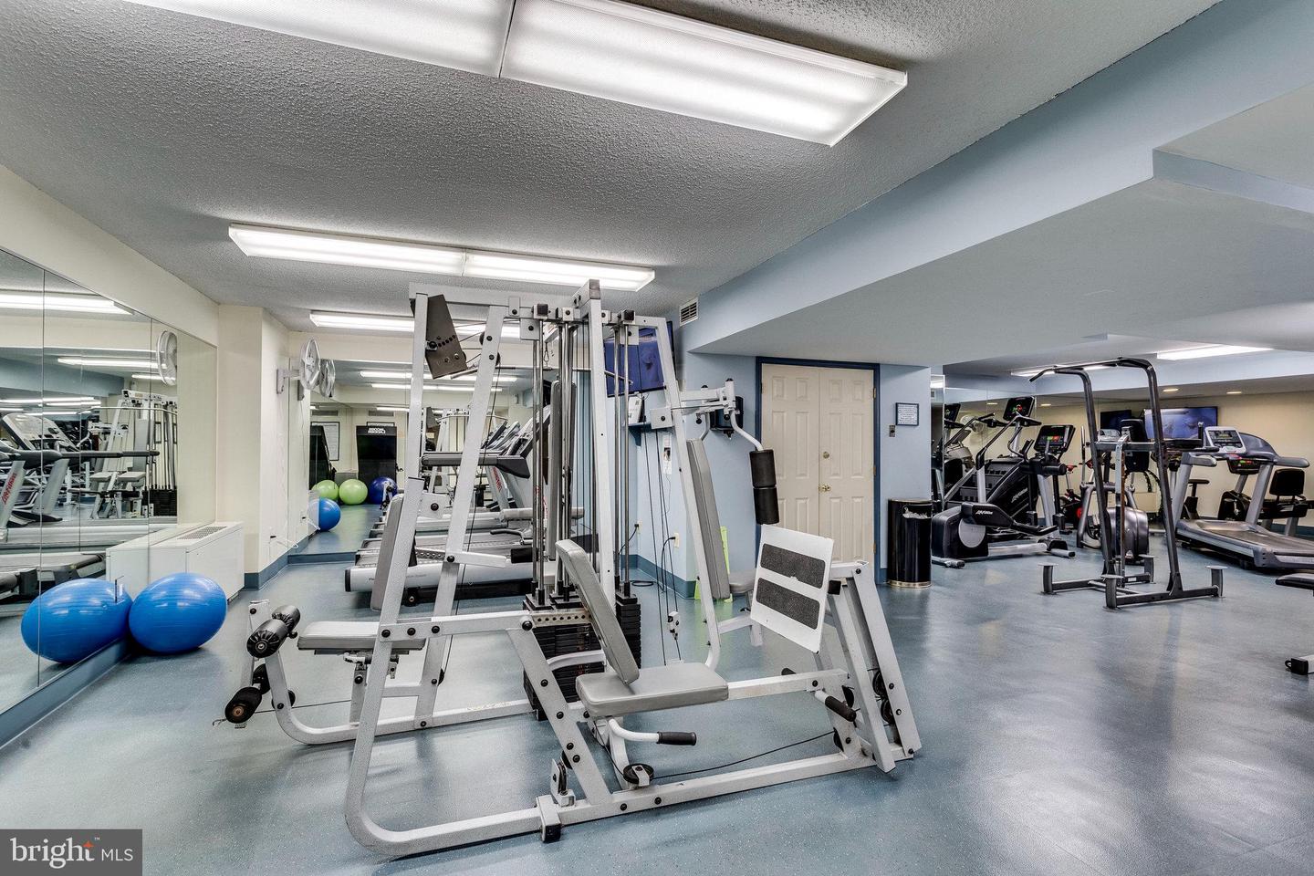 3701 S GEORGE MASON DR #2318N, FALLS CHURCH, Virginia 22041, 1 Bedroom Bedrooms, 2 Rooms Rooms,1 BathroomBathrooms,Residential,For sale,3701 S GEORGE MASON DR #2318N,VAFX2291684 MLS # VAFX2291684