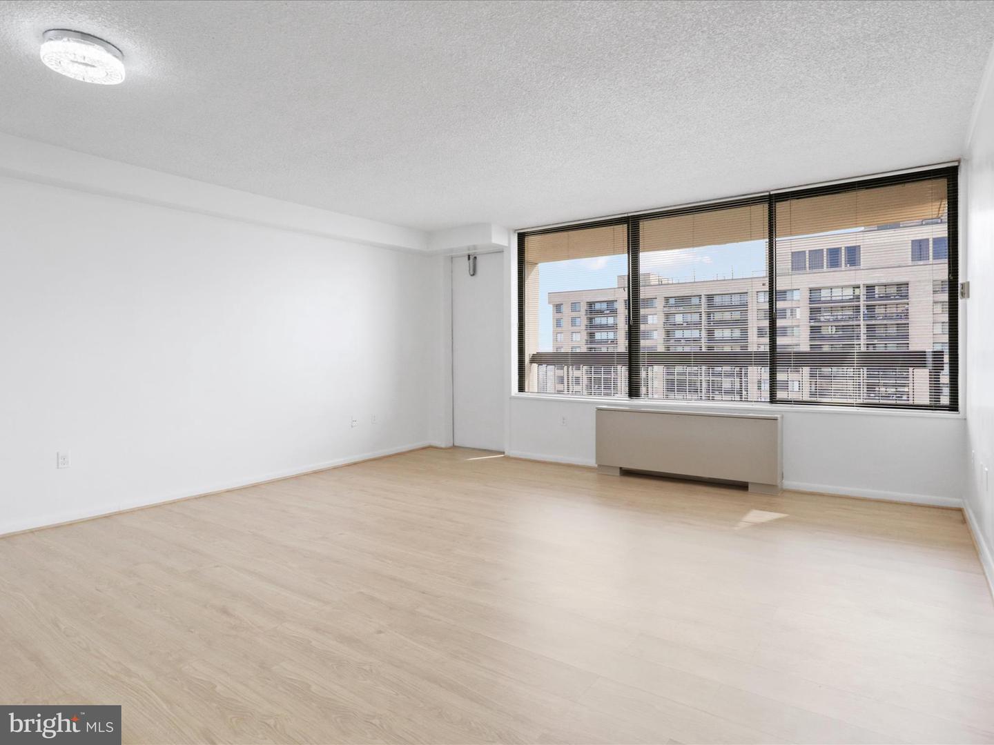 3701 S GEORGE MASON DR #2318N, FALLS CHURCH, Virginia 22041, 1 Bedroom Bedrooms, 2 Rooms Rooms,1 BathroomBathrooms,Residential,For sale,3701 S GEORGE MASON DR #2318N,VAFX2291684 MLS # VAFX2291684