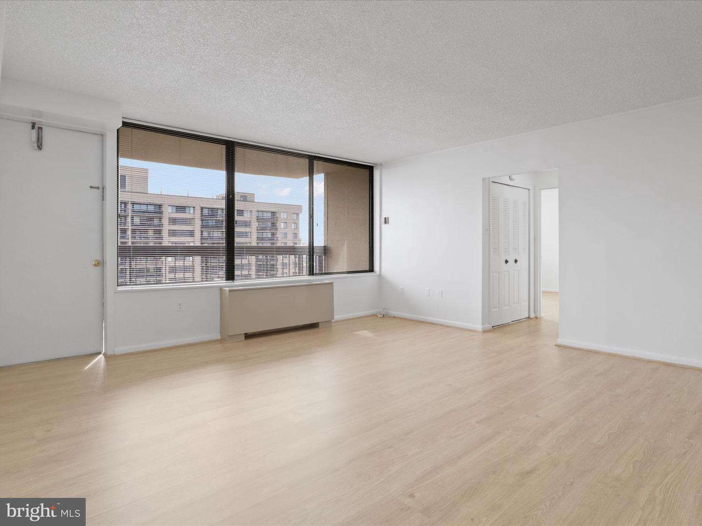 3701 S GEORGE MASON DR #2318N, FALLS CHURCH, Virginia 22041, 1 Bedroom Bedrooms, 2 Rooms Rooms,1 BathroomBathrooms,Residential,For sale,3701 S GEORGE MASON DR #2318N,VAFX2291684 MLS # VAFX2291684