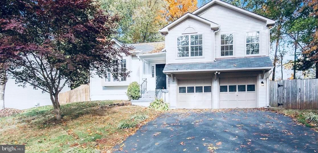 5316 SENTRY LN, WOODBRIDGE, Virginia 22193, 4 Bedrooms Bedrooms, 7 Rooms Rooms,3 BathroomsBathrooms,Residential,For sale,5316 SENTRY LN,VAPW2112844 MLS # VAPW2112844