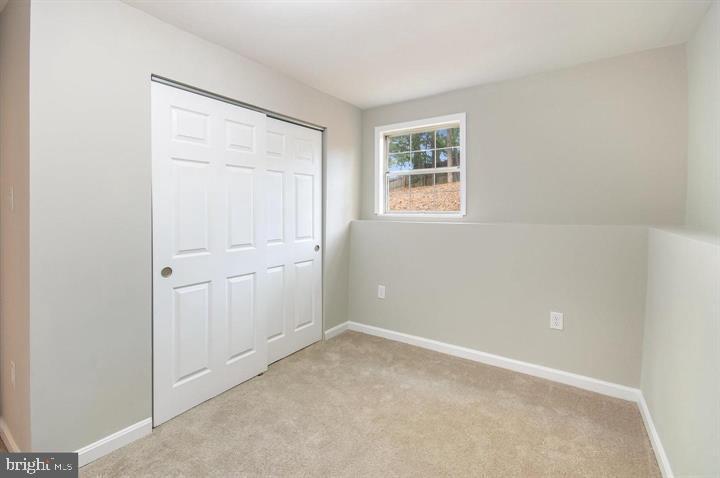 5316 SENTRY LN, WOODBRIDGE, Virginia 22193, 4 Bedrooms Bedrooms, 7 Rooms Rooms,3 BathroomsBathrooms,Residential,For sale,5316 SENTRY LN,VAPW2112844 MLS # VAPW2112844