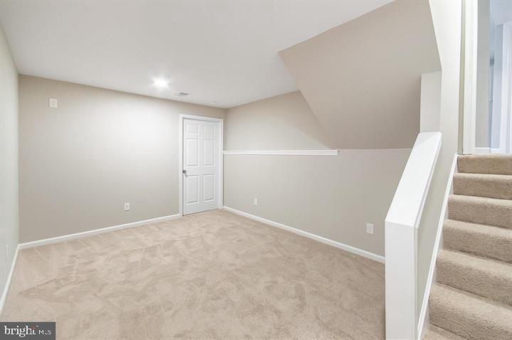 5316 SENTRY LN, WOODBRIDGE, Virginia 22193, 4 Bedrooms Bedrooms, 7 Rooms Rooms,3 BathroomsBathrooms,Residential,For sale,5316 SENTRY LN,VAPW2112844 MLS # VAPW2112844