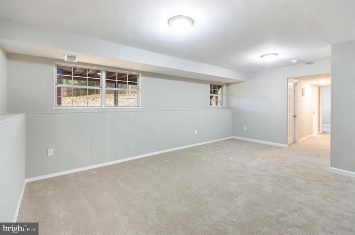 5316 SENTRY LN, WOODBRIDGE, Virginia 22193, 4 Bedrooms Bedrooms, 7 Rooms Rooms,3 BathroomsBathrooms,Residential,For sale,5316 SENTRY LN,VAPW2112844 MLS # VAPW2112844